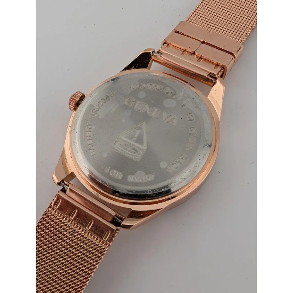 Geneva Watch Women 34mm Case Rose‎ Gold Mesh Metal Band- New Battery